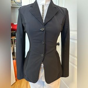 RJ Classics Harmony Mesh black show coat size 00r. EUC